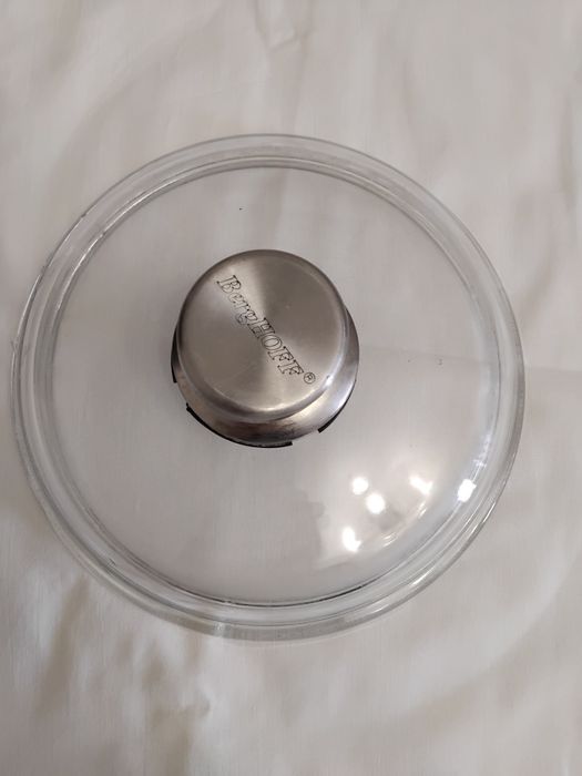 Стеклянные крышки.