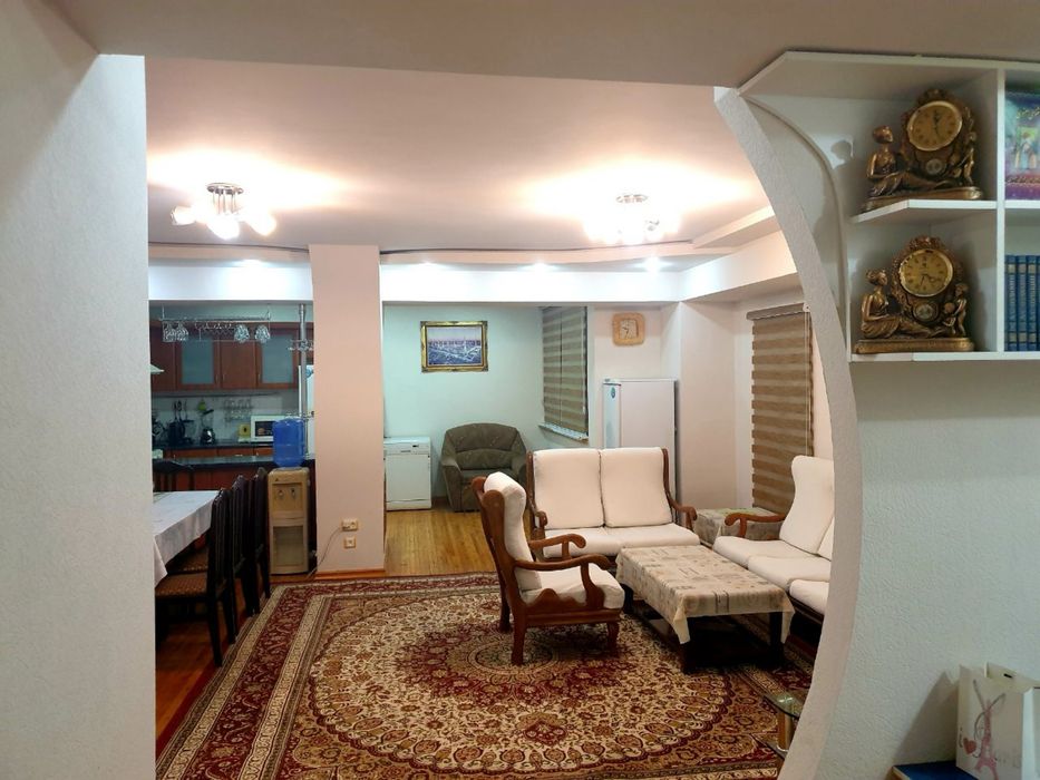 Срочно продаётся квартира Ц-4 4х7х9 кафе Централ идеальная локация