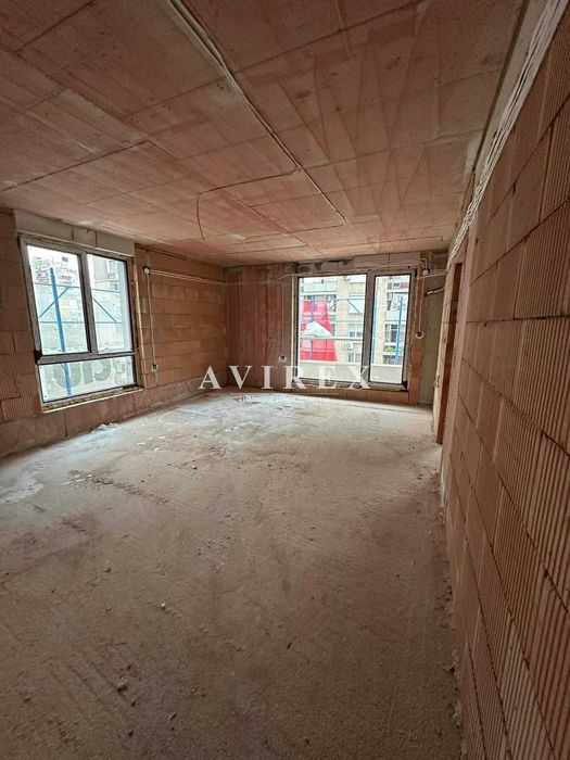 Продава се Тристаен апартамент в Пловдив, Кючук Париж - 83 кв.м за 1591 €/кв.м - Снимка #6