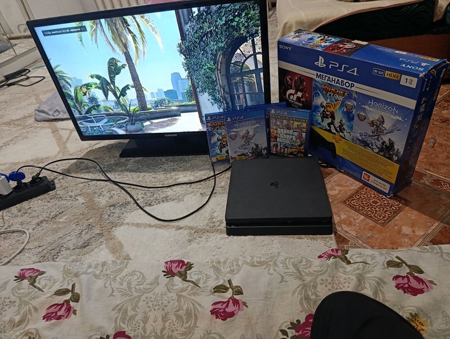 PlayStation 4 СНИЛС плюс телевизор