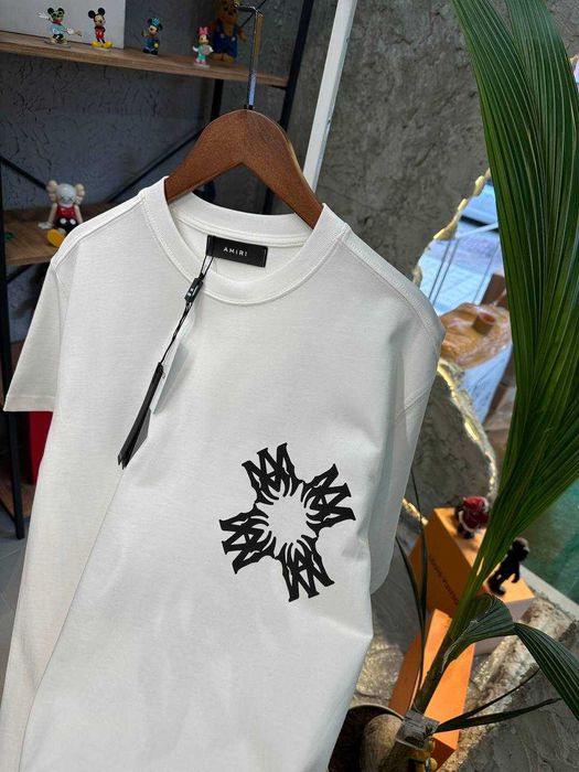 Tricouri 200 Modele Noi Bumbac calitate