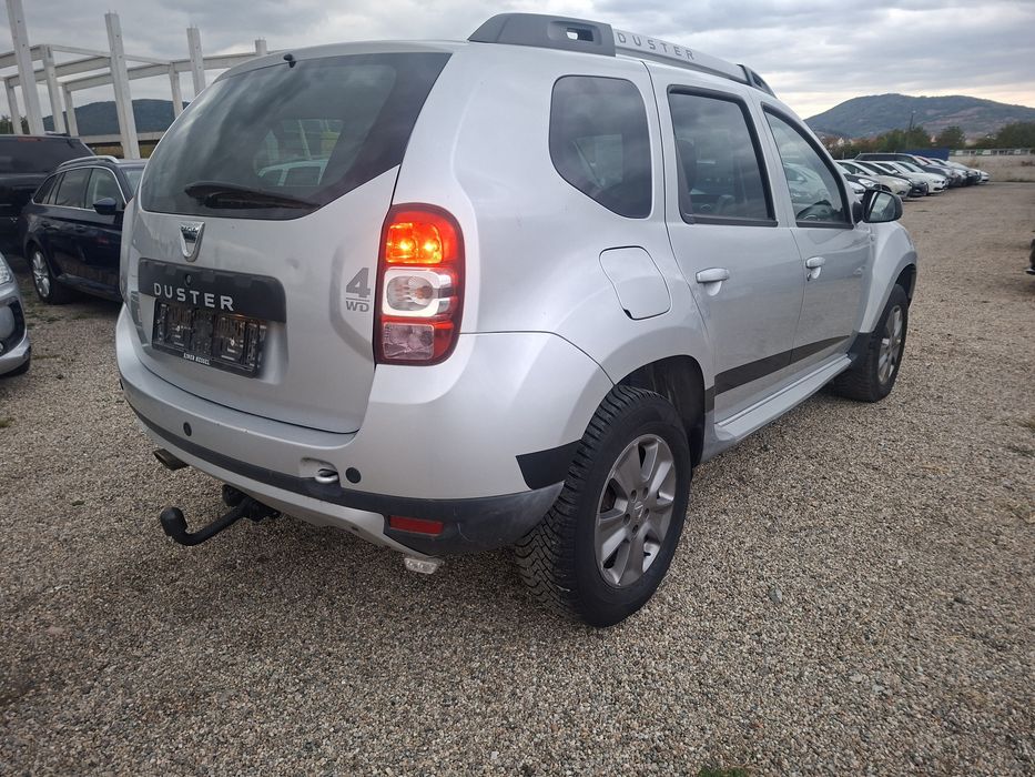 Vând Dacia Duster 4x4  Prestige 1.5 DCI