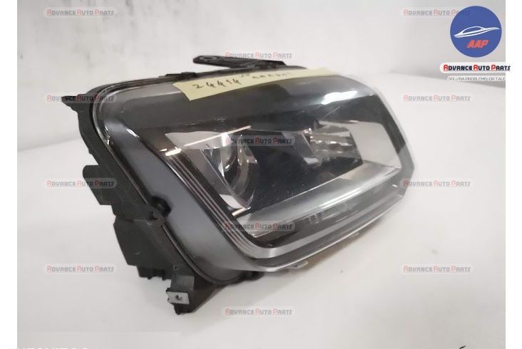 Фар Дясно оригинален Ксенон Адаптивен и LED Фолксваген ВВ / Volkswagen