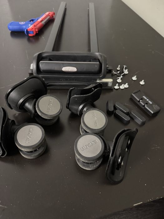 Roti, maner, troller Lamonza