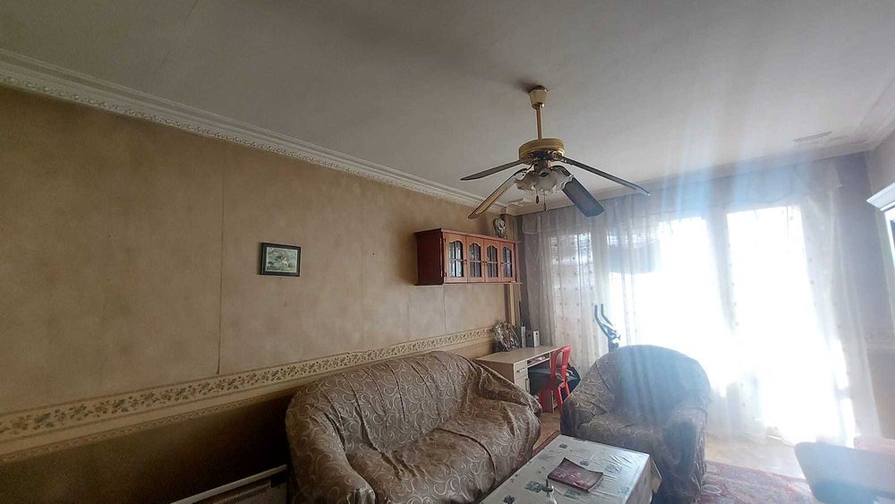 Тристаен апартамент в кв. Дружба, гр. Хасково