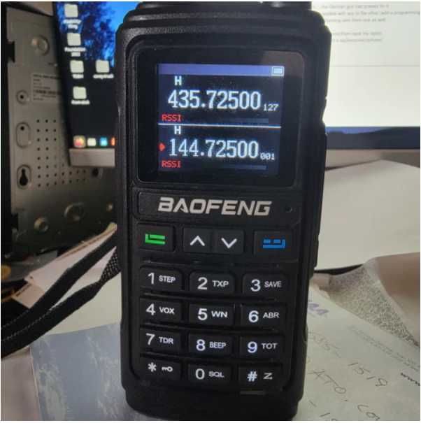 Нова ТРИбандова BAOFENG UV 17 Ultra 27w 13000mah и 17pro цветен диспле