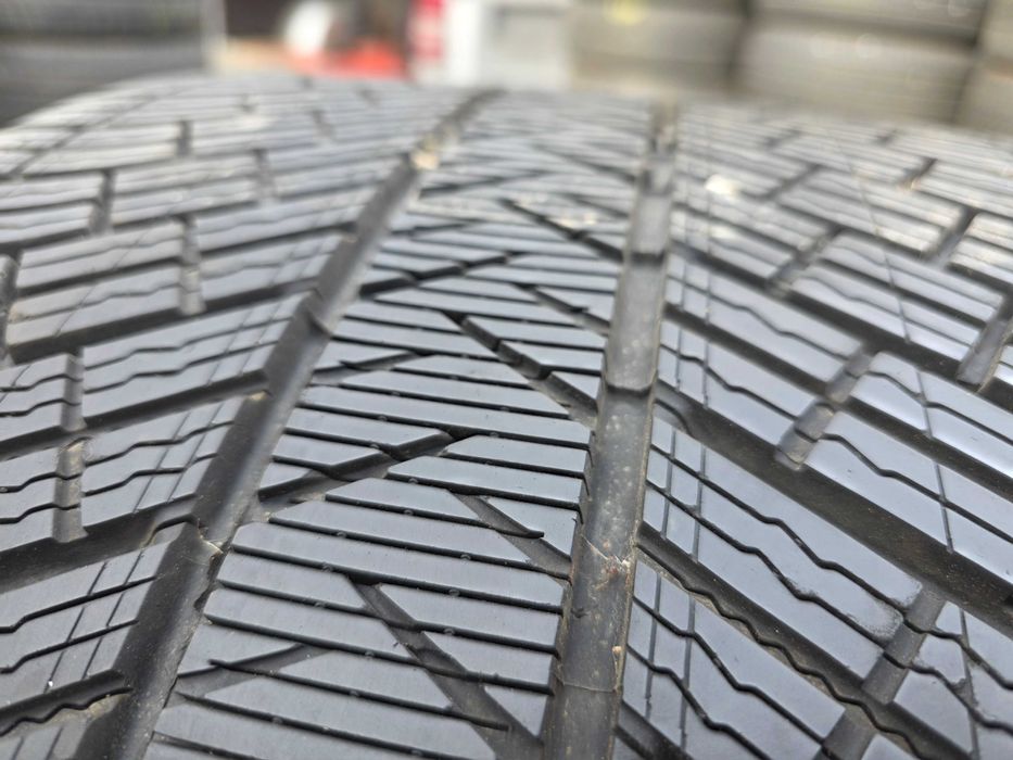 2бр Зимни гуми 295 30 20 - Michelin