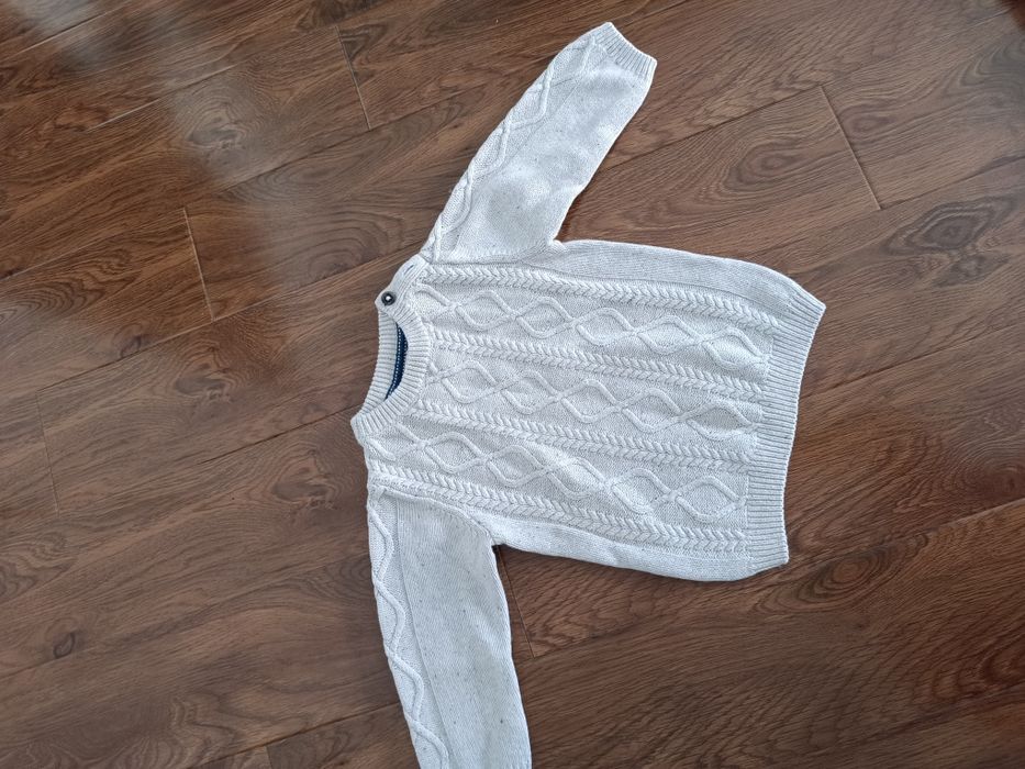 Pulover băieți nou fără etichetă