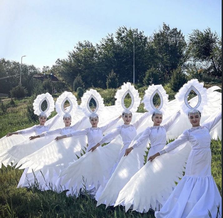 Танцевальные костюмы