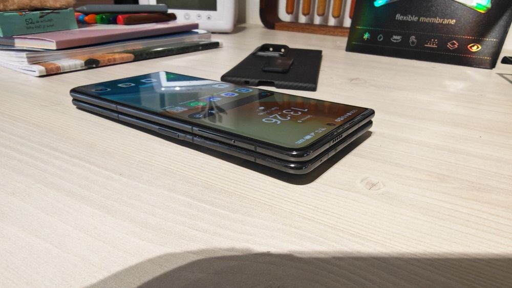 Honor Magic V2 512 gb, 16 gb ram,  ca nou