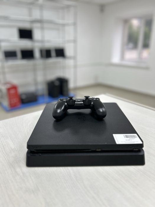 Sony PlayStation 4 / RED / рассрочка