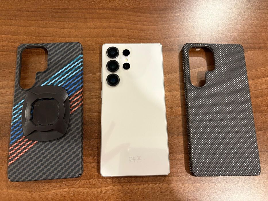 Vand S25 Ultra Titanium  WhiteSilver 256 Gb ,12 Gb Ram cu garantie emag pana 09.2027