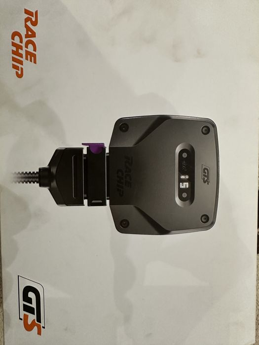 Race chip GTS най високия клас за VW Golf 8 1.5 etsi