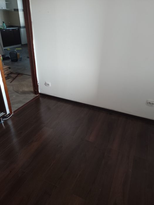 Manopera parchet 25de lei mp 15lei plinta ml