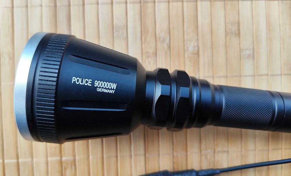 Ловен прожектор с 3 батерии