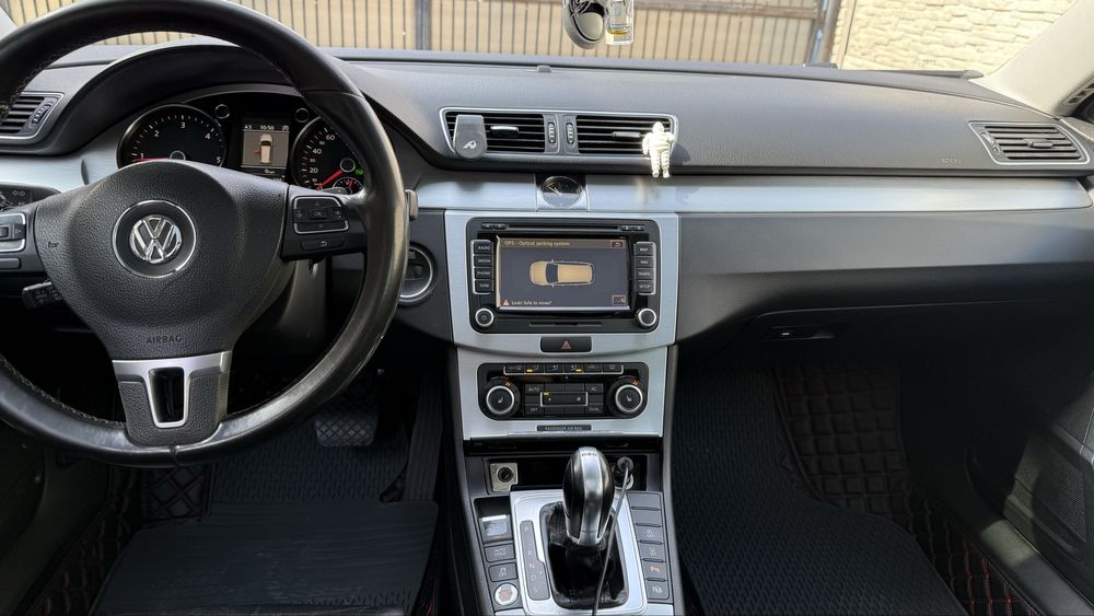 Passat B 7  DSG 2.0 TDI 170 cp panoramă