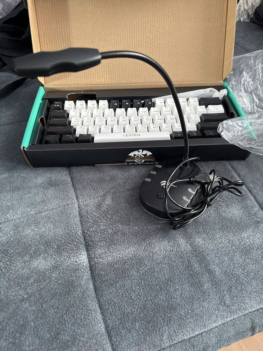 Микрофон и клавиатура