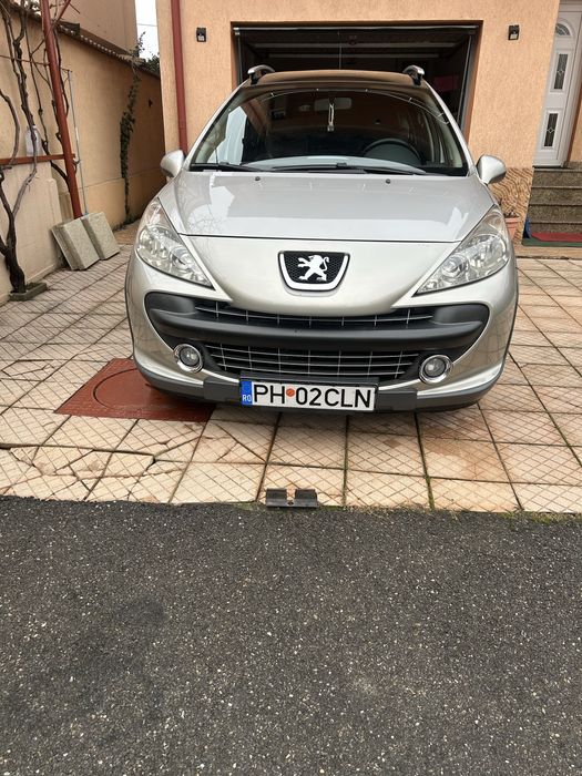 Vand Peugeot 207 SW Outdoor 1,6 Euro 4 panoramic