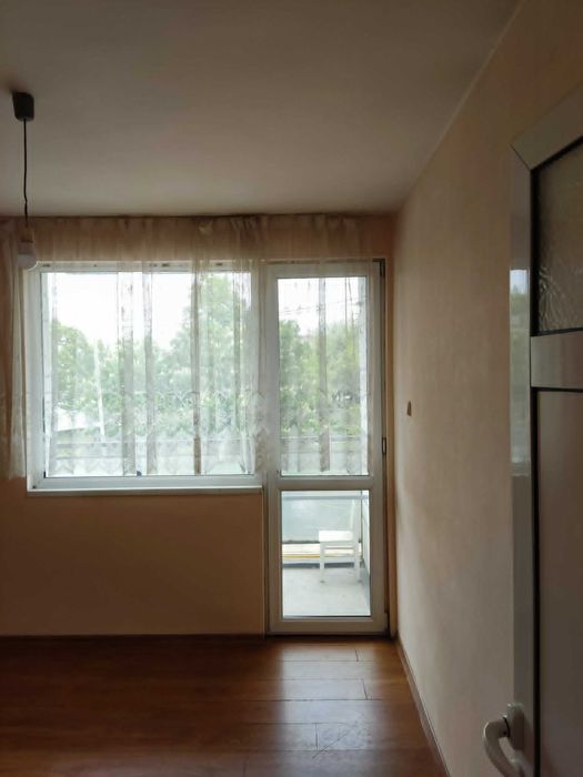 Дава се под наем Едностаен апартамент в Русе, Център - 45 кв.м за 298.86 € - Снимка #12