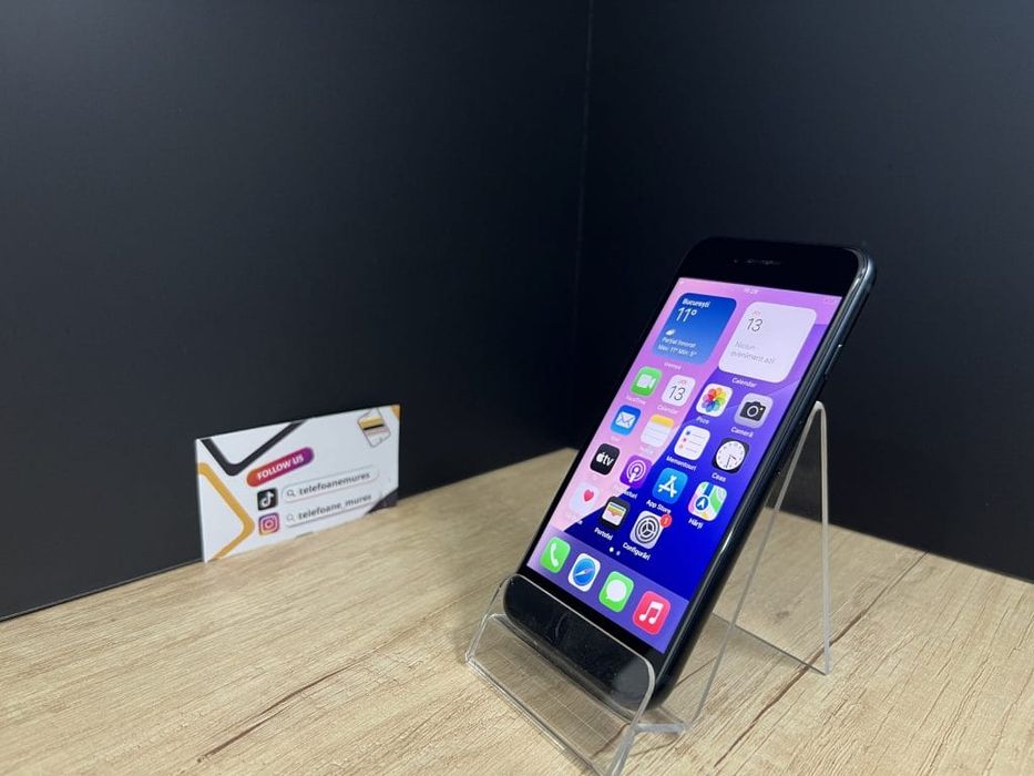 iPhone SE(2022) 64Gb Black Second-Hand Bun 3 ani garanție, Telefoane M