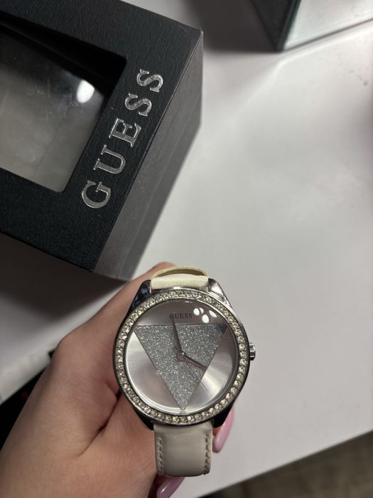 Дамски часовник Guess