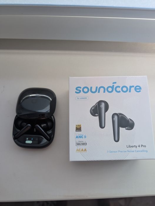 Продам наушники Soundcore Liberty 4 Pro