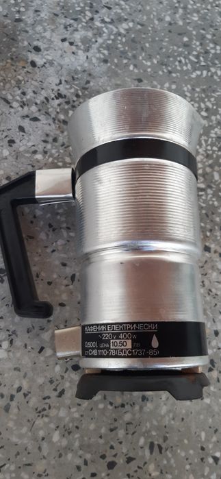 Продавам стар кафеник