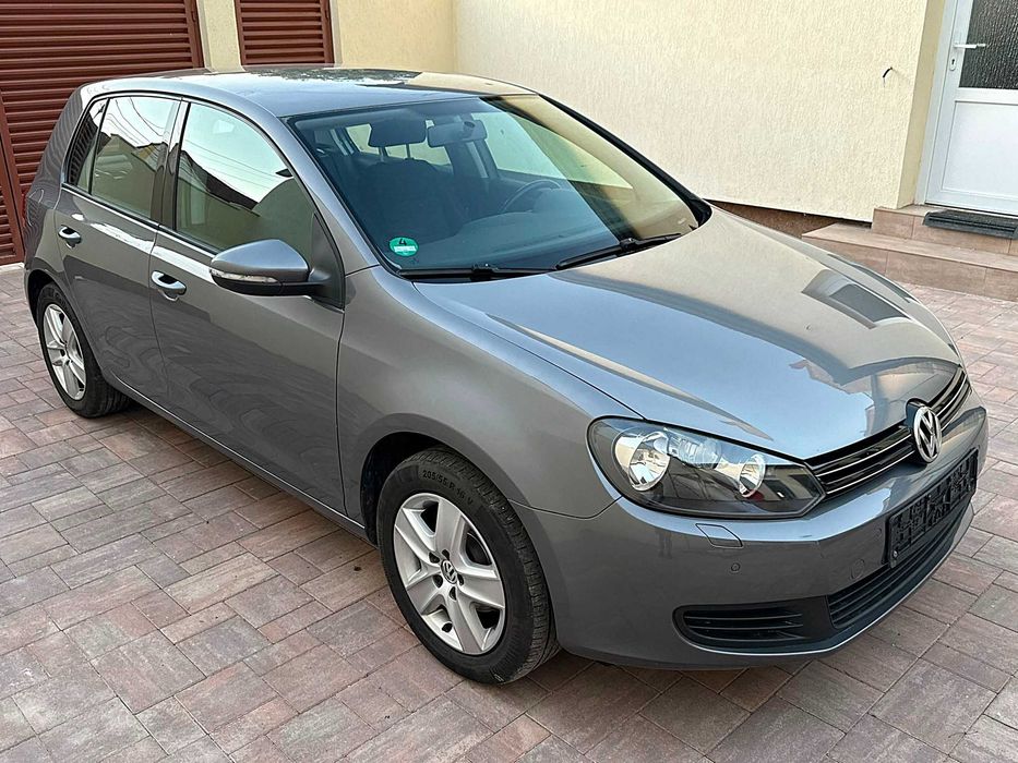VW GOLF 6 1.6 MPI 102 Cai Simplu/Aspirat E5 Import Germania TUV nou 05/2028 si istoric service - 2x Climatronic Incalzire scaune Senzori parcare F/S