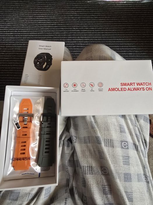 Смарт-часы. В идеальном состоянии.