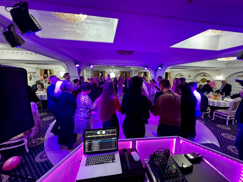 DJ EVENIMENTE | Nunta | Botez | Petreceri Private | Cununie |