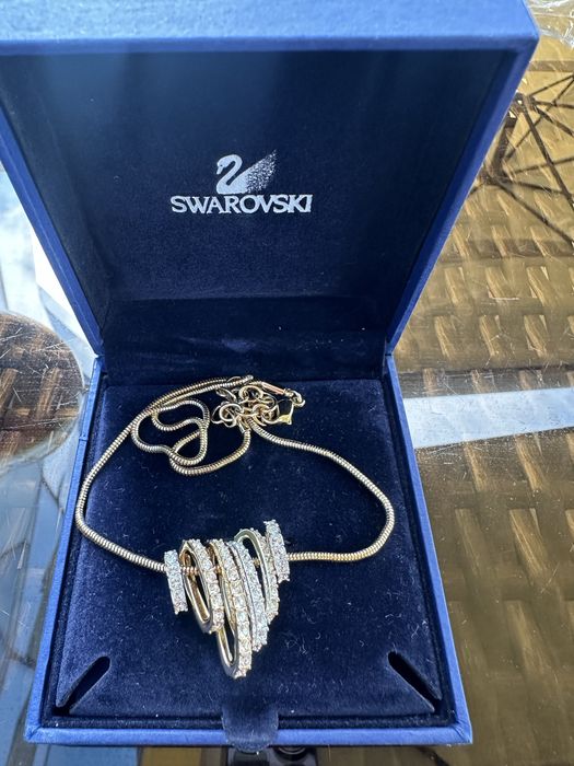 Цепь Swarovski с кулоном из колечек