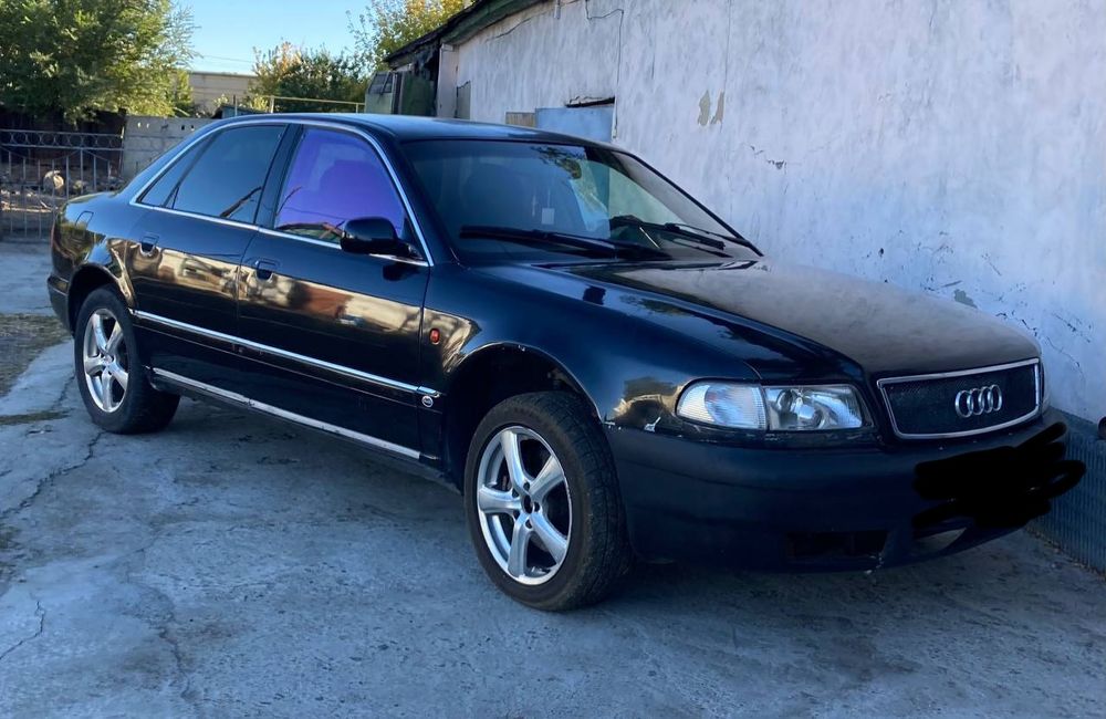 Продам Ауди А8 срочно