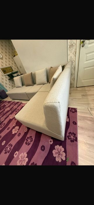 Диван сатылады срочно срочно