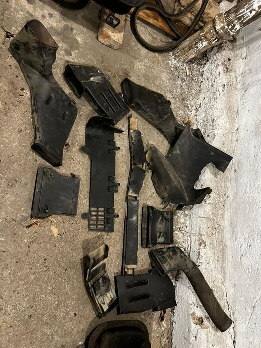 Продаю запчасти 124 мерседес.  Авторазбор