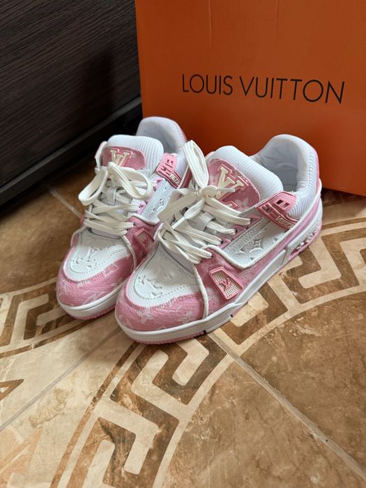 Louis Vuitton TRAINERS