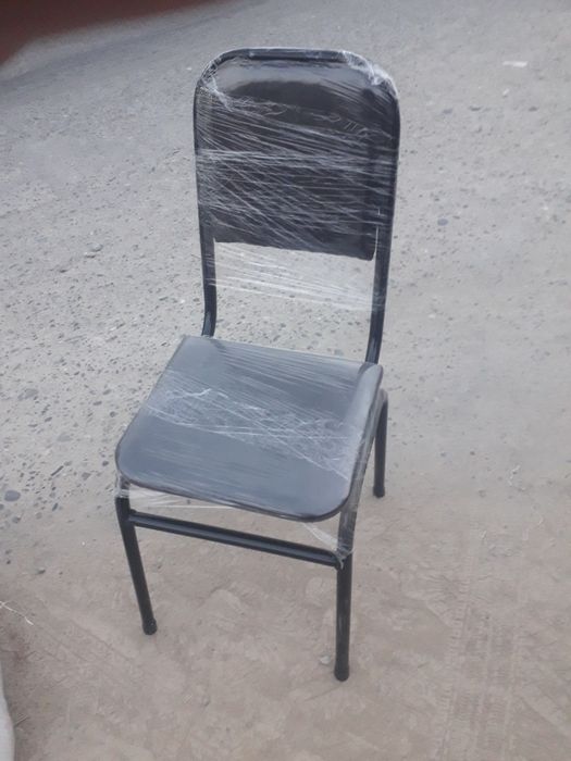 Стол стуллар сотилади