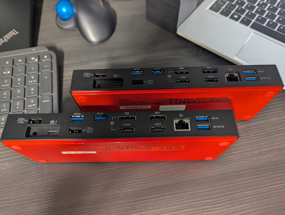 Докинг станция Lenovo Thunderbolt 3 Gen 2 модел 40AN