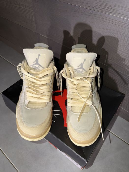 Air Jordan 4 Off White