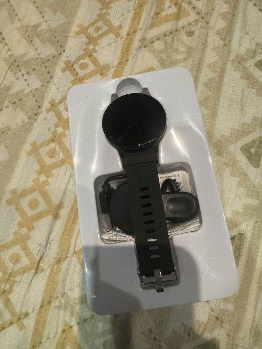 Продавам смарт часовник