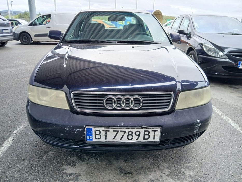 Продавам ауди А4