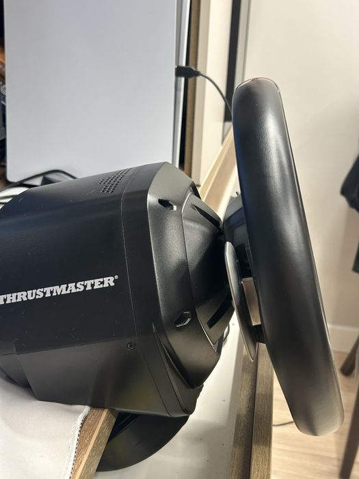 Thrustmaster T248 — мощный руль с Force Feedback для PS5/PS4/PC