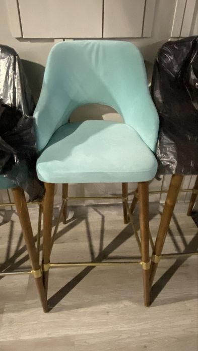 Продам барный стул в отличном состоянии