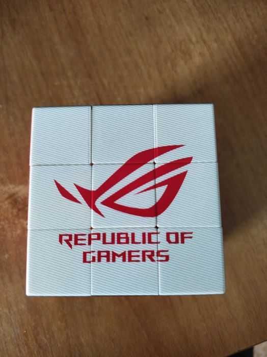 ASUS ROG Magic Cube (кубик-рубика)
