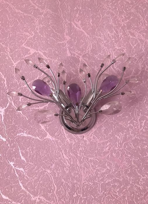 Люстры хрустальные и бра