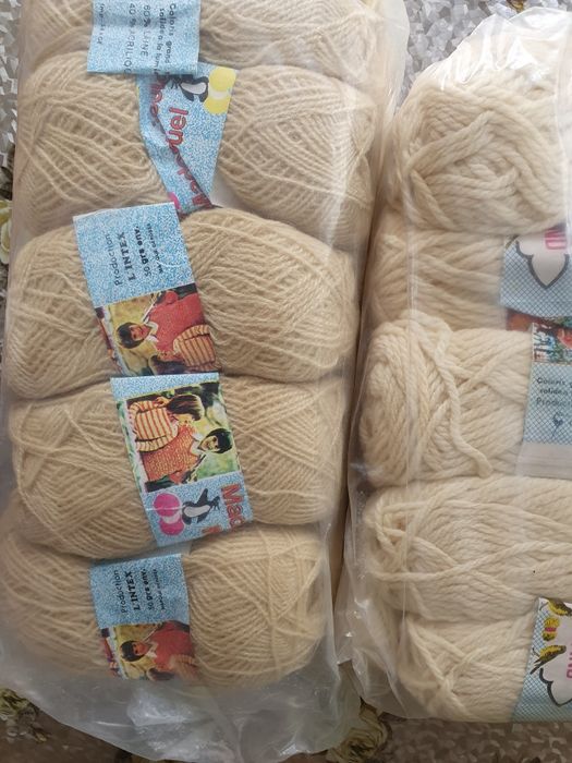 Прежда в четири цвята и в два различни състава