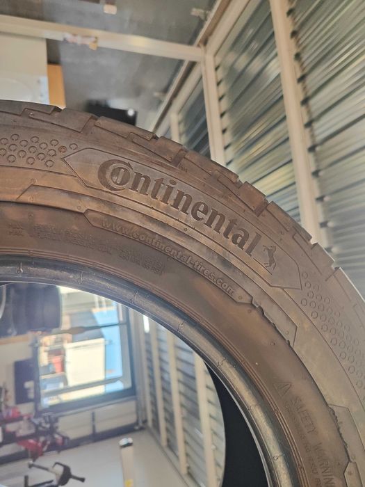 4бр.летни гуми 215/65/16C Continental