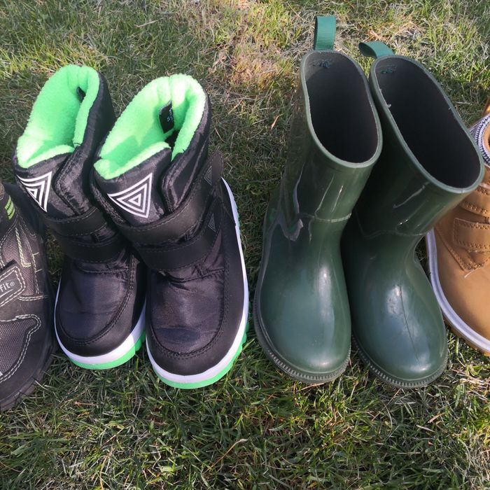 Детски обувки 15 броя с номера 25 и 26