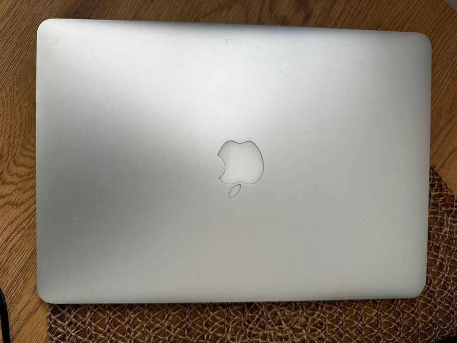MacBook 13 Air лаптоп