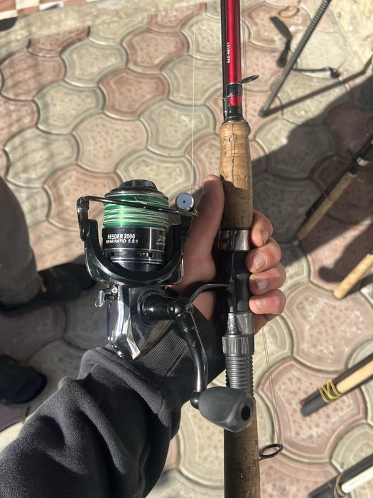 Vand lanseta spining cu molineta