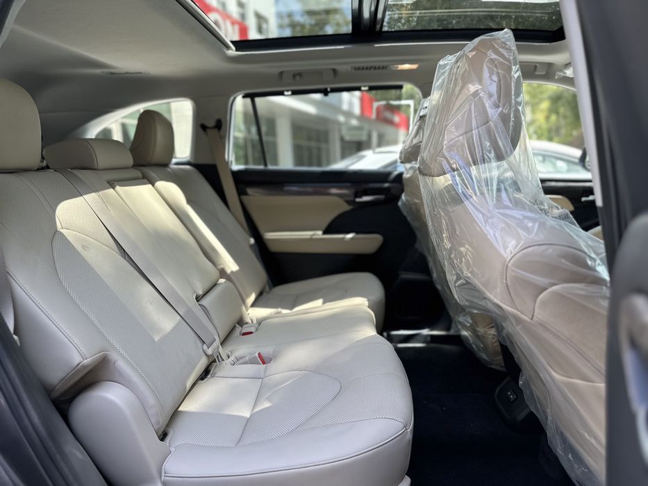 Toyota Highlander Hybrid 2025